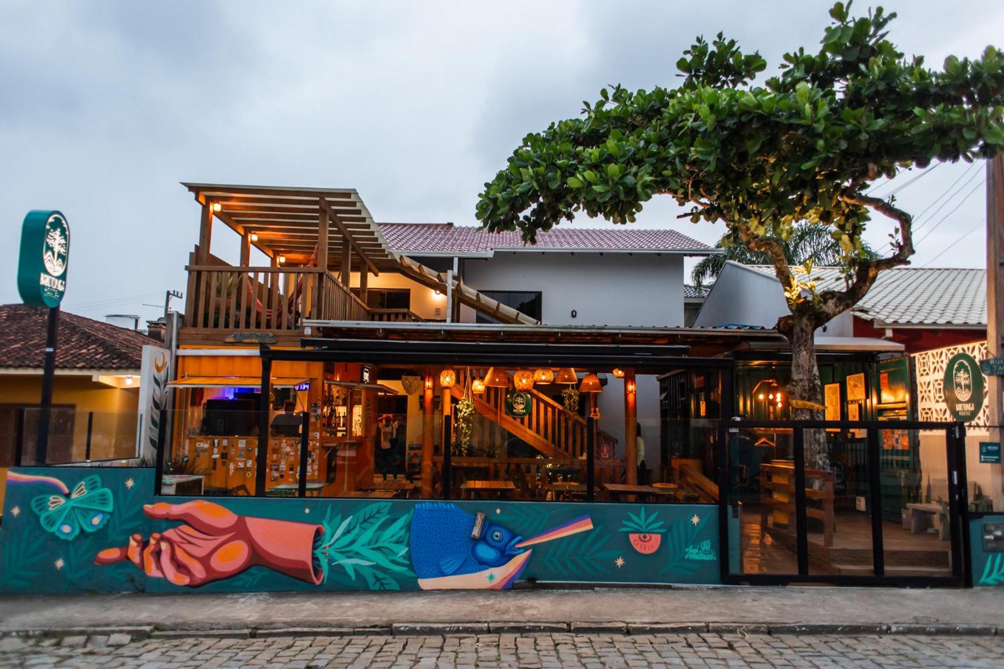 Babitonga Hostel - 100M Da Prainha Sao Francisco do Sul Bagian luar foto
